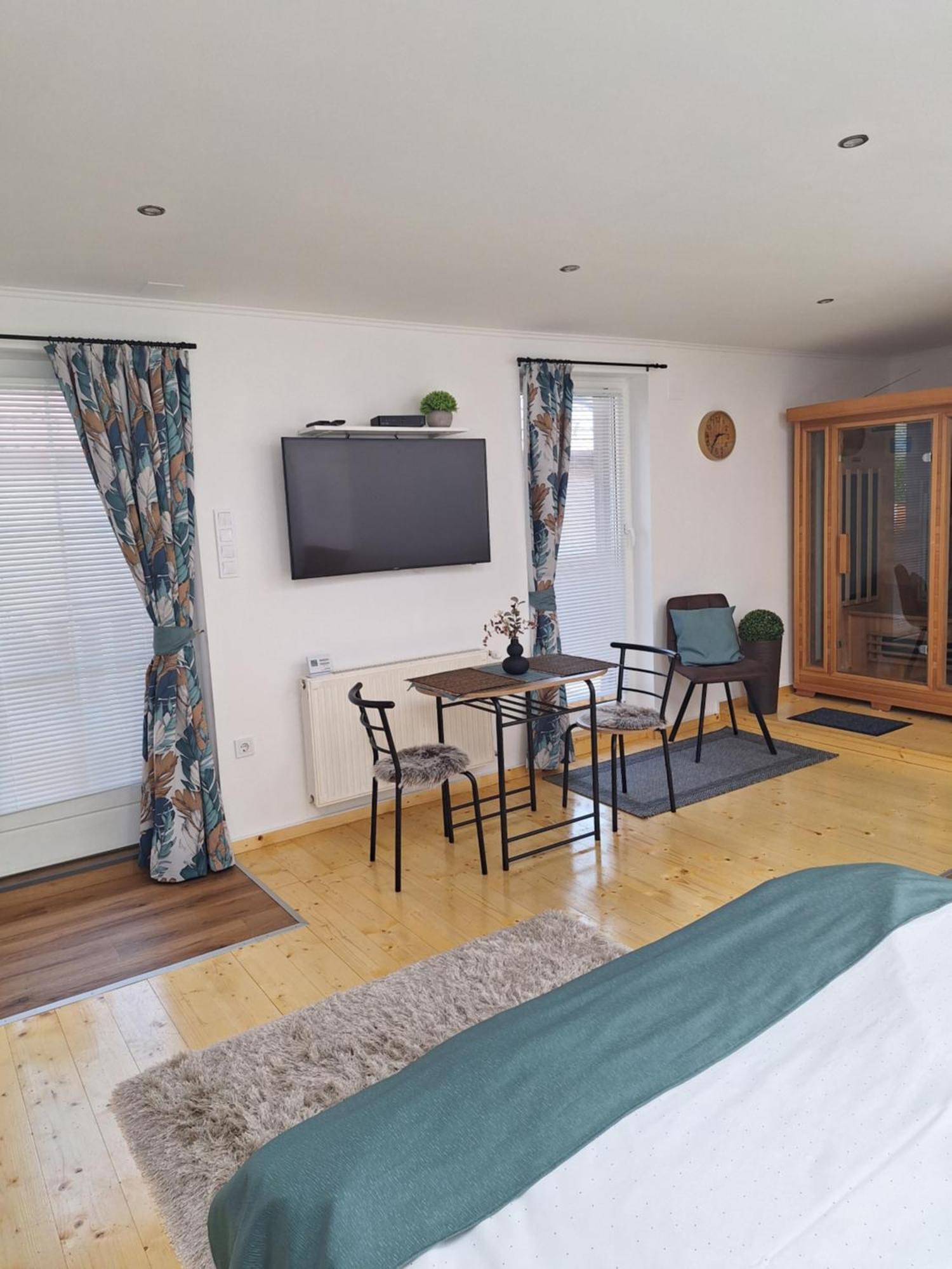 Varfal Apartman II إغير الغرفة الصورة